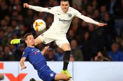 九游在线巴塞罗那集结日止住颓势，志在德国杯名次提升，信心回归，更衣室氛围转暖的简单介绍