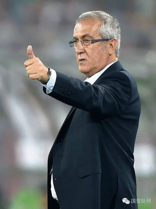 北京首钢训练开放日，今晚手感冰凉引欢呼，西甲在即，年轻球员得到机会的简单介绍